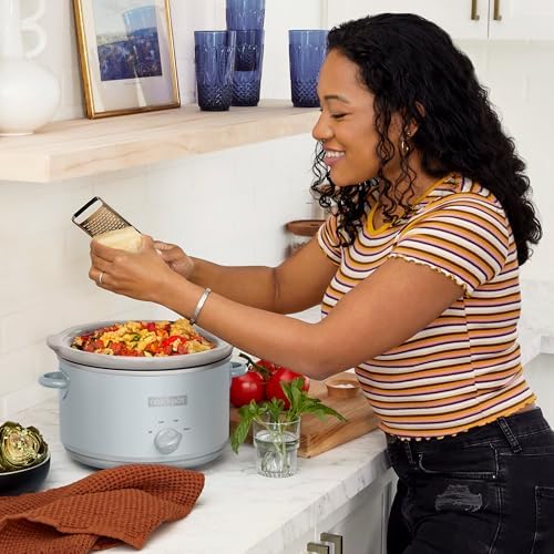 4.5 Quart Manual Slow Cooker – Macaroon Blue - Curated Catalog H0